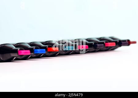 Minimalismo colorato. Set di marcatori di disegno. Primo piano. Foto Stock