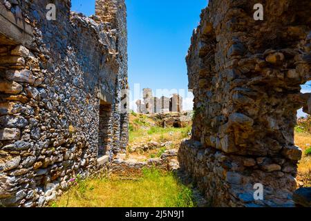 Rovine dell'antica città di Anemurium in Anamur Mersin. Viaggio in Turchia foto di sfondo. Turismo in Turchia. Foto Stock