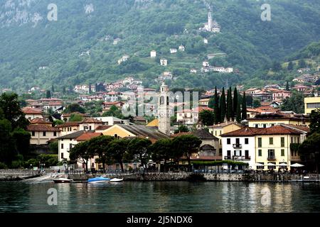 Lenno sulle rive del lago di Como in Italia settentrionale Foto Stock