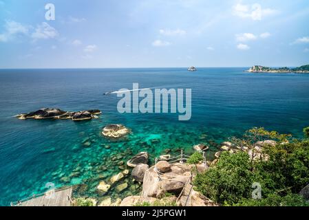 Surat Thani, Thailandia - Aprile 14 2022 - Time lapse della bellissima baia di Hin Ngam dell'isola di Koh Tao a Surat Thani, Thailandia Foto Stock