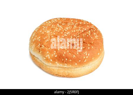 Burger Bun con sesamo isolato su sfondo bianco Foto Stock