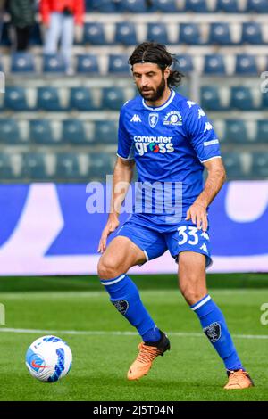 Empoli, Italia. 24th Apr 2022. Sebastiano Luperto (Empoli) durante Empoli FC vs SSC Napoli, Campionato italiano di calcio A match a Empoli, Italia, Aprile 24 2022 Credit: Independent Photo Agency/Alamy Live News Foto Stock