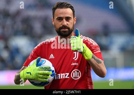 Reggio Emilia, Italia. 25th Apr 2022. Ritratto di Pinsoglio durante gli Stati Uniti Sassuolo vs Juventus FC, Serie di calcio italiana A match a Reggio Emilia, Italia, Aprile 25 2022 Credit: Independent Photo Agency/Alamy Live News Foto Stock