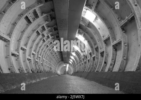 All'interno del Greenwich Foot Tunnel, Greenwich, Londra Foto Stock