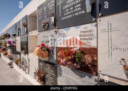 Cimitero a Teguise a Lanzarote, le isole Carnarie in Spagna è molto tradizionale Foto Stock