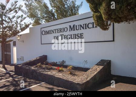 Cimitero a Teguise a Lanzarote, le isole Carnarie in Spagna è molto tradizionale Foto Stock