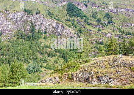 Bellissimo tour esplorativo attraverso le montagne in Svizzera. Foto Stock