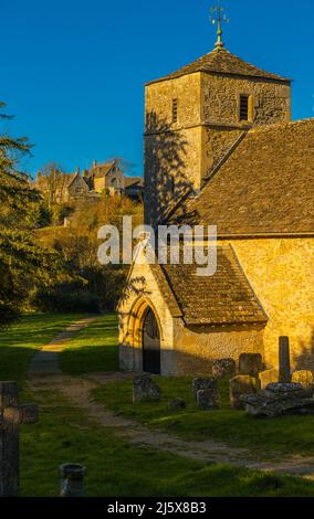 St Michael e St Martin's Church, Eastleach, Gloucestershire Foto Stock