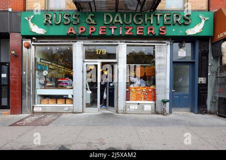 Russ and Daughters, 179 e Houston St, New York, NYC foto di un negozio di pesce affumicato e cibo ebraico nel Lower East Side di Manhattan Foto Stock