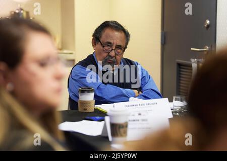 26 aprile 2022, Washington, Dastric of Columbia, USA: IL congressista AMERICANO RAUL GRIJALVA(D-AZ) parla di azione climatica e la transizione energetica pulita sono diventate una priorità per gli elettori latini durante un briefing stampa, oggi il 26 aprile 2022 presso il Capitol Hill Hotel a Washington DC, USA. (Credit Image: © Lenin Nolly/ZUMA Press Wire) Foto Stock