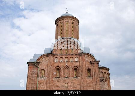 La Chiesa di Chernihiv (più correttamente: Chiesa di San Paraskevi Venerdì a Torg) è una chiesa ortodossa, situata a Chernihiv. Foto Stock