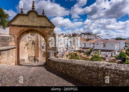 Antico sentiero nel piccolo villaggio di Ronda città moresca Foto Stock