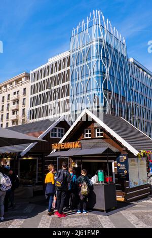 Trdelnik stalla, mercato pasquale, Václavské náměstí, Piazza Venceslao, Praga, Repubblica Ceca Foto Stock