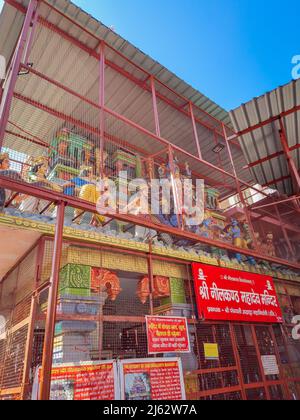 Neelkanth mahaev tempio in arte sud indiana con cielo blu al mattino immagine è preso a rishikesh uttrakhand india Feb 22 2022. Foto Stock