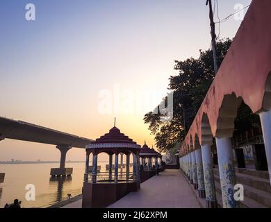 tempio a ganges riva del fiume al mattino da angolo piatto immagine è preso kali ghat patna bihar india il Apr 15 2022. Foto Stock