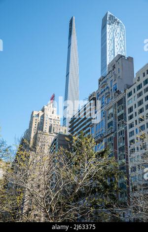 I grattacieli di Midtown Manhattan vicino a Central Park a New York City Foto Stock