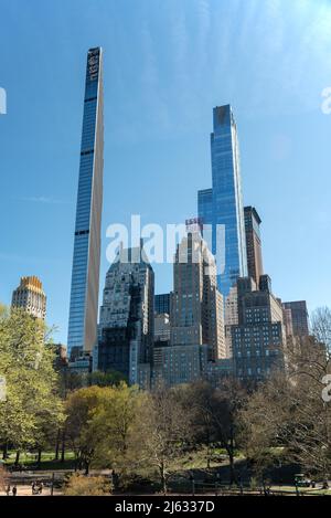 I grattacieli di Midtown Manhattan vicino a Central Park a New York City Foto Stock