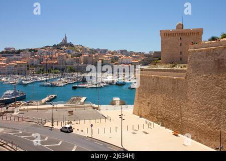 Marsiglia porto dello skyline della città, Marsiglia, Francia Foto Stock