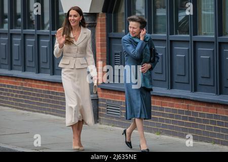 Londra, Regno Unito. 27th Apr, 2022. Anne, la Principessa reale, Patrona, il Royal College of Midwives (RCM), e Caterina, la Duchessa di Cambridge, Patrona, il Royal College of Obstetricians and Gynaecologists (RCOG), visiteranno la sede centrale di RCM e RCOG a Londra. Sede di una raccolta di organizzazioni sanitarie femminili dedicate al miglioramento e alla promozione dell'assistenza sanitaria femminile, l'hub è stato progettato dal RCOG per promuovere la collaborazione in tutto il settore. Foto Stock