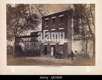 Slave Pen, Alexandria, Virginia, 1863. Questa visione di una penna schiava ad Alessandria sorvegliata, ironicamente, da ufficiali dell'Unione. La penna era stata convertita da th Foto Stock