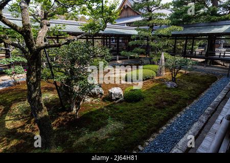 Daikakuji Gosho Corridoio di Village Rain - Daikaku-ji è spesso chiamato SaganGosho a causa della sua connessione con la famiglia imperiale come un clo imperiale Foto Stock