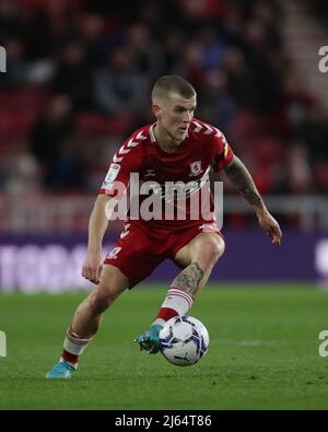 MIDDLESBROUGH, REGNO UNITO. APRILE 27th Riley McGree di Middlesbrough durante la partita del campionato Sky Bet tra Middlesbrough e Cardiff City al Riverside Stadium di Middlesbrough mercoledì 27th aprile 2022. (Credit: Mark Fletcher | MI News) Credit: MI News & Sport /Alamy Live News Foto Stock