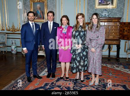 Regina Silvia di Svezia, Principessa Beatrice di York e marito Edoardo Mapelli Mozzi, Principe Carl-Philip e Principessa Sofia di Svezia all'Assemblea Mondiale della Dislessia Svezia al Palazzo reale di Stoccolma, Svezia, 27 aprile 2022. Foto di Patrik C Osterberg/Stella Pictures/ABACAPRESS.COM Foto Stock