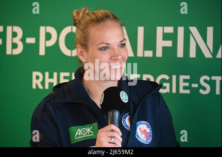 Colonia, Germania. 26th Apr 2022. Il calciatore Isabel Kerschowski (turbine Potsdam) all'evento stampa per la finale della Coppa delle Donne DFB tra VfL Wolfsburg e turbine Potsdam, che si terrà il 28 maggio 2022 presso la RheinEnergie di Colonia. Credit: Horst Galuschka/dpa/Alamy Live News Foto Stock