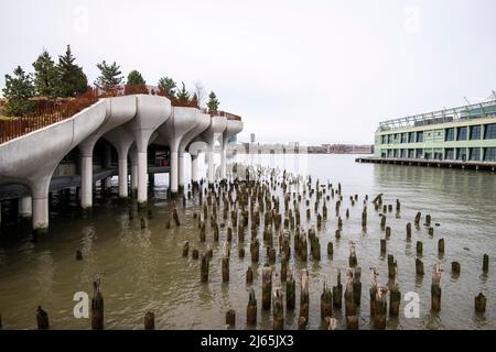 Little Island Park al molo 55, New York USA Foto Stock