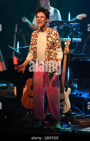 Fort Lauderdale, Florida, Stati Uniti. 27th Apr 2022. Jacob Collier si esibisce durante il Djesse World Tour alla Rivoluzione Live il 27 aprile 2022 a Fort Lauderdale, Florida. Credit: Mpi04/Media Punch/Alamy Live News Foto Stock