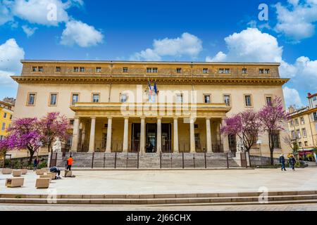 Aix en Provence, Francia - Aprile 7 2022 - esterno del Palais de Justice (Palazzo di Giustizia) nel centro della città Foto Stock