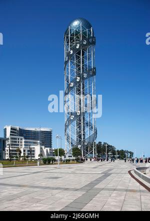 Alphabet Turm im Miracle Park, Batumi, Adscharien, Georgien Foto Stock