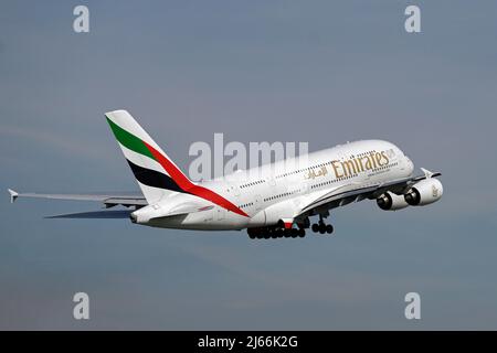 Flugzeug Emirates, Airbus A380-800, A6-EUC, Zuerich Kloten, Schweiz Foto Stock