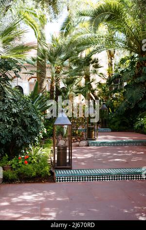 Viaggiare in Marocco. Riad tradizionale a Marrakech. Foto Stock