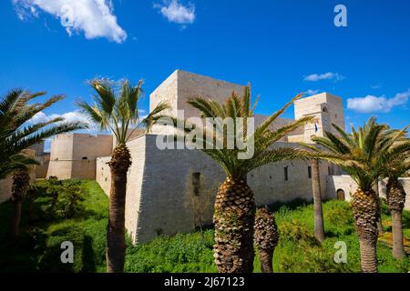 Norman Federico II di Svevia imponente castello a Trani, Puglia, Italia. Foto Stock