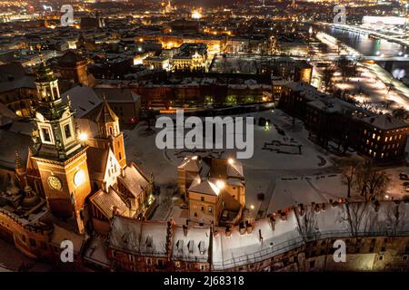 17 gennaio 2022, Cracovia, Polonia: (NOTA DELLA REDAZIONE: Immagine scattata con drone).Una vista del Castello reale di Wawel. (Credit Image: © Alex Bona/SOPA Images via ZUMA Press Wire) Foto Stock