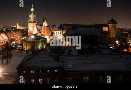 17 gennaio 2022, Cracovia, Polonia: (NOTA DELLA REDAZIONE: Immagine scattata con drone).Una vista del Castello reale di Wawel. (Credit Image: © Alex Bona/SOPA Images via ZUMA Press Wire) Foto Stock