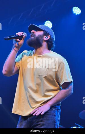 Roma, Italia. 28th Apr 2022. Tommaso Paradiso durante il Concerto Space Cowboy Tour 2022 all'Auditorium della conciliazione il 28th aprile 2022 a Roma. Credit: Independent Photo Agency Srl/Alamy Live News Foto Stock