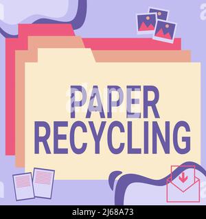 Riciclaggio della carta per didascalie concettuali. Parola scritta su usando la carta di scarto in un nuovo senso riciclandoli cartelle di desktop all'interno del browser di fotoricettore che mostrano Foto Stock
