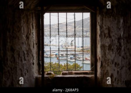 Trogir in Croazia costa adriatica centrale, porto turistico dal Castello di Kamerlengo Foto Stock