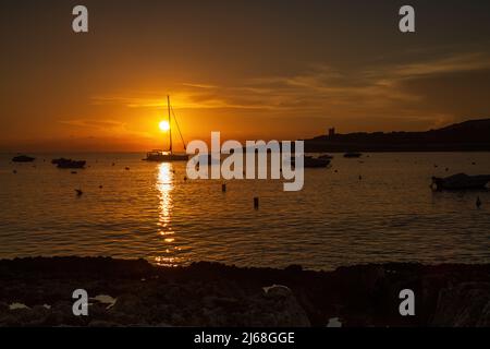 Una sequenza di immagini dell'alba a Qawra St Paul's Bay, Malta Foto Stock