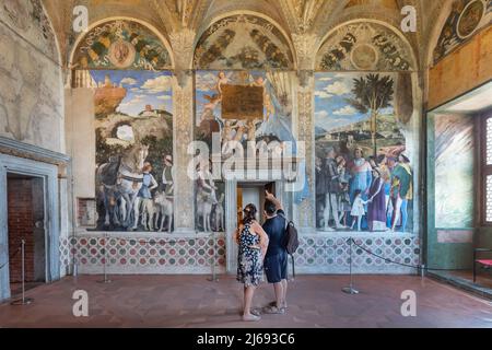 Camera degli sposi, affreschi di Andrea Mantegna, Palazzo Ducale, Patrimonio dell'Umanità dell'UNESCO, Mantova (Mantova), Lombardia (Lombardia), Italia Foto Stock