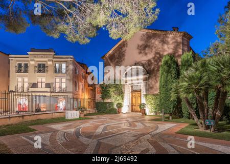 La chiesa dell'Annonciade, Saint-Tropez, Var, Provenza-Alpi-Costa Azzurra, Francia, Mediterraneo, Europa Foto Stock