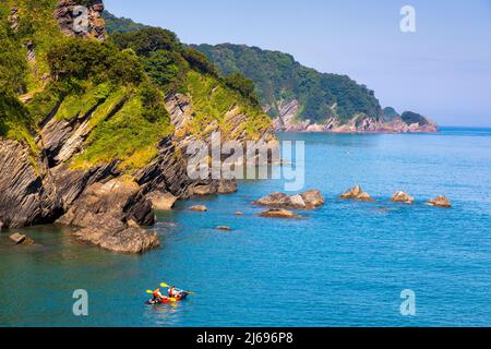 Kayak e vista sulla costa, Combe Martin, Exmoor National Park, North Devon, Inghilterra, Regno Unito, Europa Foto Stock