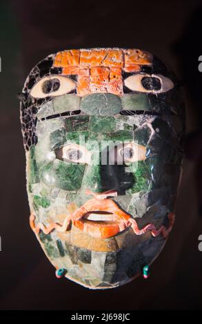 Jade Mask, 600-800 d.C., dalla zona archeologica di Calakmul, Museo, Fort San Jose, Campeche, Stato di Campeche, Messico Foto Stock