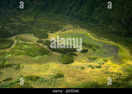 Faial, Portogallo - 07 agosto 2021 : fondo della caldera di Faial Foto Stock