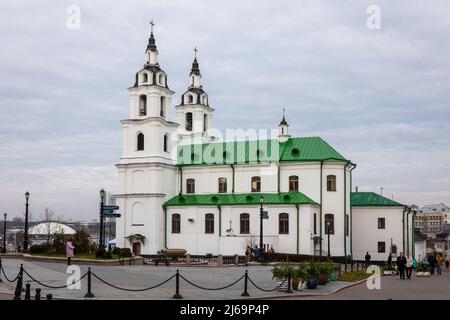 Minsk, Bielorussia, 04.11.21. Cattedrale della discesa dello Spirito Santo, cattedrale principale della Chiesa ortodossa bielorussa nella Città alta di Minsk. Foto Stock