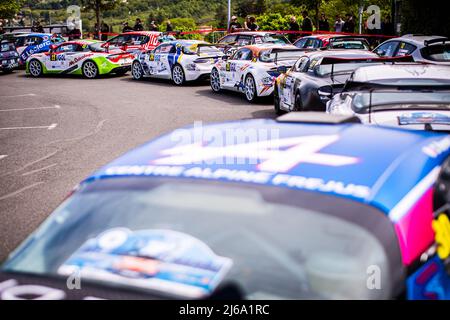 Charbonnieres-les-Bains, Francia. 29th Apr 2022. Alpine A110 a parc de Rgroupement durante il Rallye Rhône Charbonnières 2022, 2nd round del Championnat de France des Rallyes 2022, dal 28 al 30 aprile a Charbonnières-les-Bains, Francia - Foto Bastien Roux / DPPI credito: DPPI Media / Alamy Live News Foto Stock