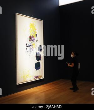 New York, Stati Uniti. 29th Apr 2022. Untitled by Joan Mitchell è in mostra all'anteprima stampa Christie's 20th and 21st Century Art venerdì 29 aprile 2022 presso Christie's di New York. Foto di John Angelillo/UPI Credit: UPI/Alamy Live News Foto Stock