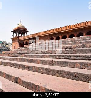 Dettagli architettonici della Moschea di Jama Masjid, Vecchia Delhi, India, la spettacolare architettura della Grande Moschea del Venerdì (Jama Masjid) a Delhi 6 durante Foto Stock